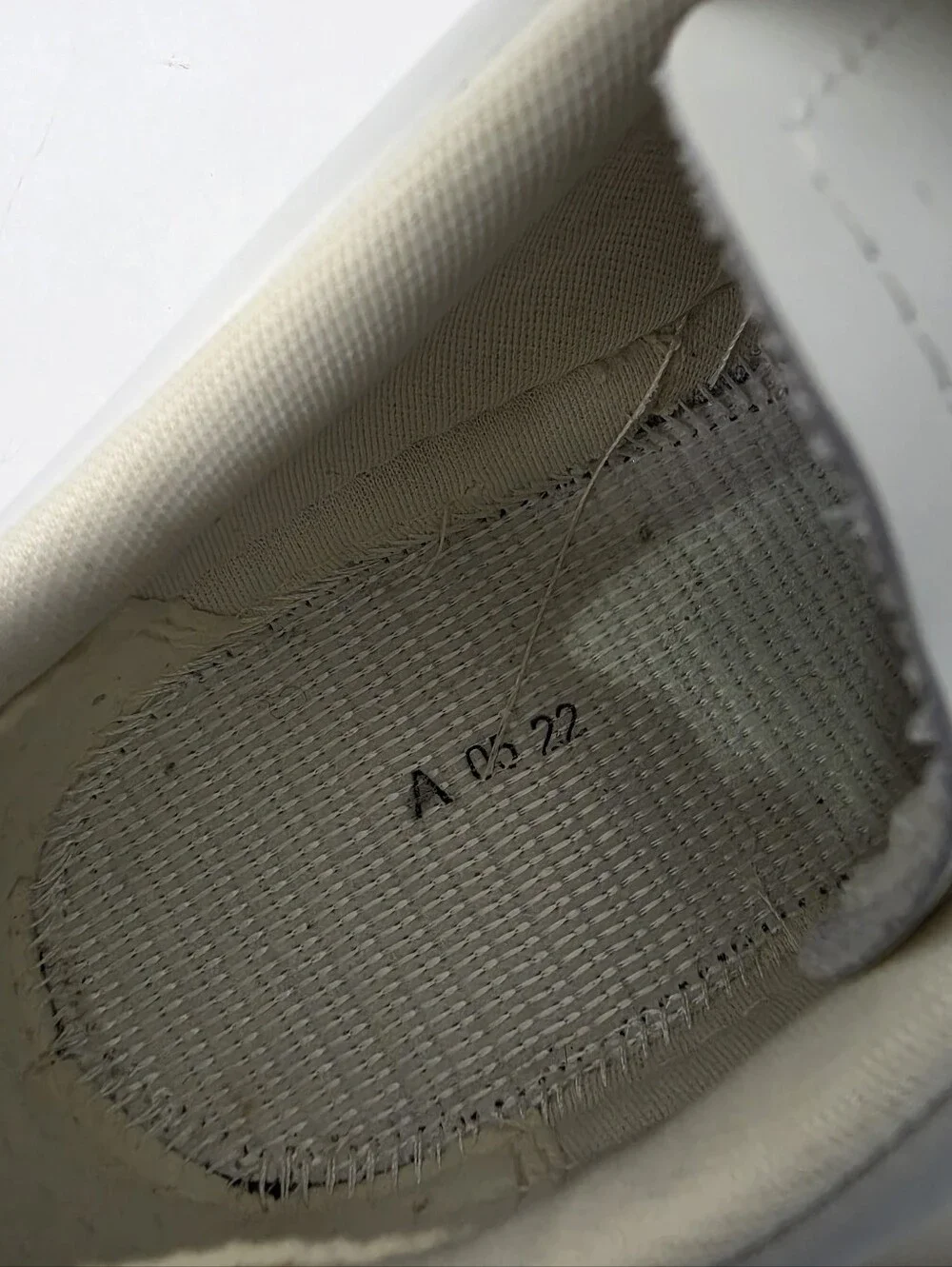 Veja V-12 Leather Suede Sneakers White Dune Size US 8 EU 39